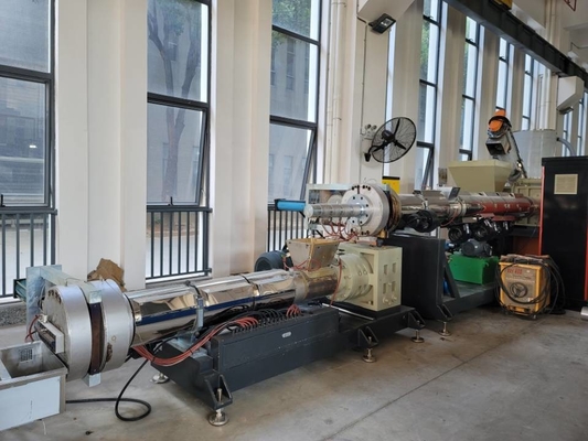 İki Aşama PE / PP / HDPE / LDPE Film / Torba / Dokunmuş Torba / Dokunmamış / Fiber Granulating Line